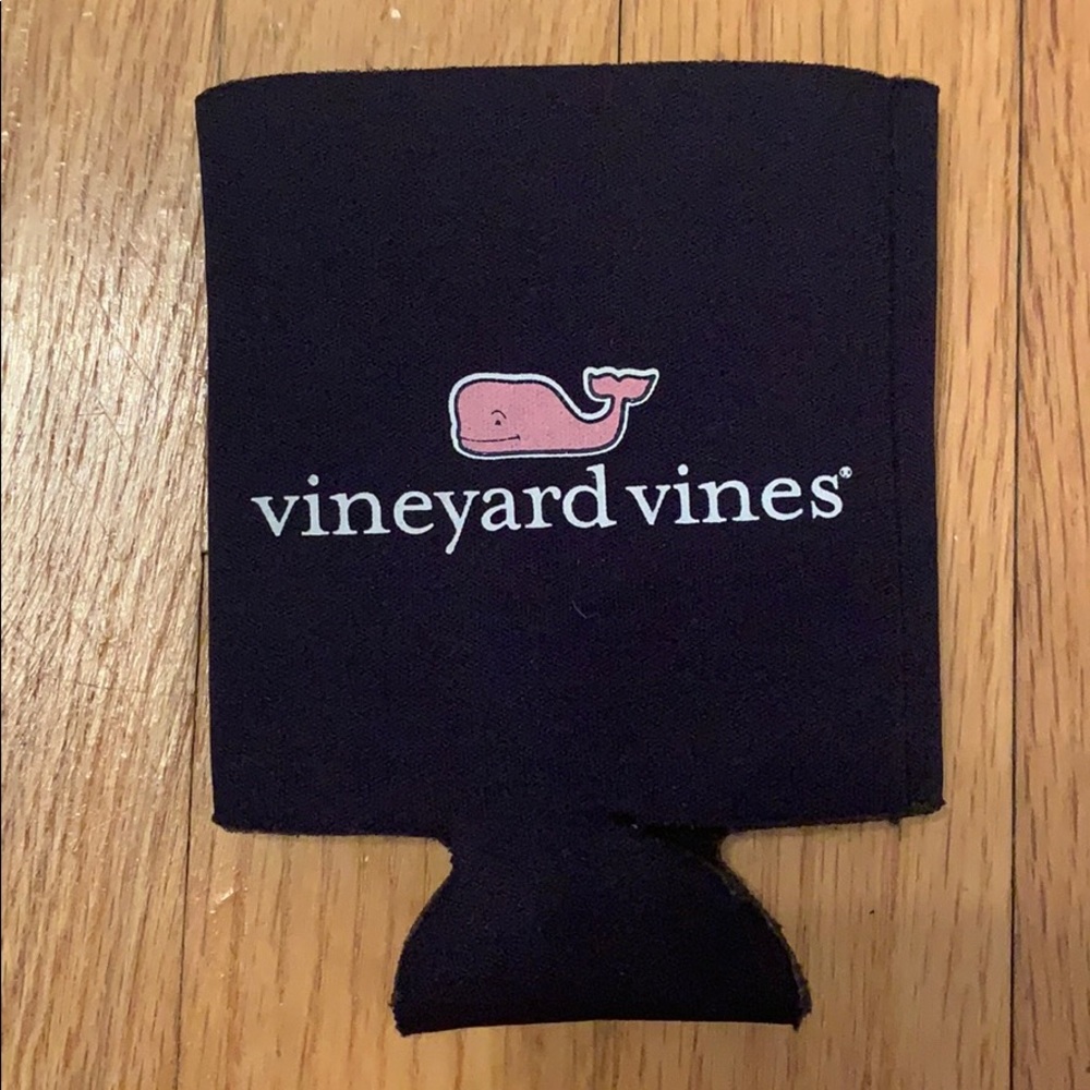 Vineyard vines coozie